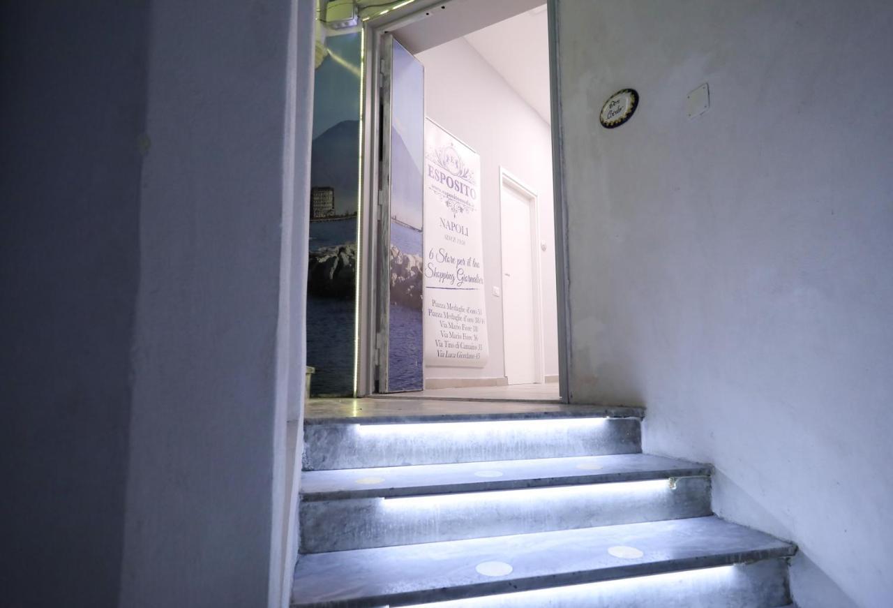 Residenza Esposito Economy Rooms 那不勒斯 外观 照片
