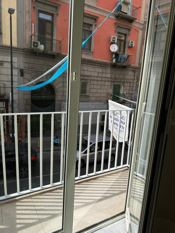 Residenza Esposito Economy Rooms 那不勒斯 外观 照片