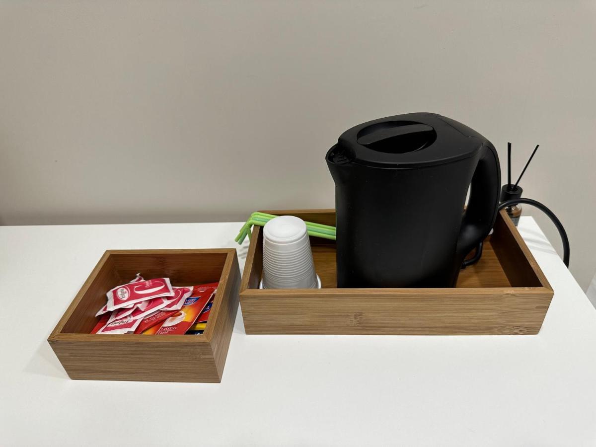 Residenza Esposito Economy Rooms 那不勒斯 外观 照片